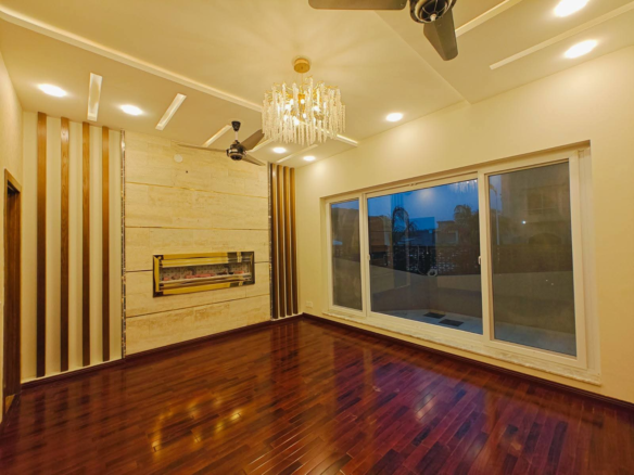 FOR SALE | 18 Marla Brand New Designer House