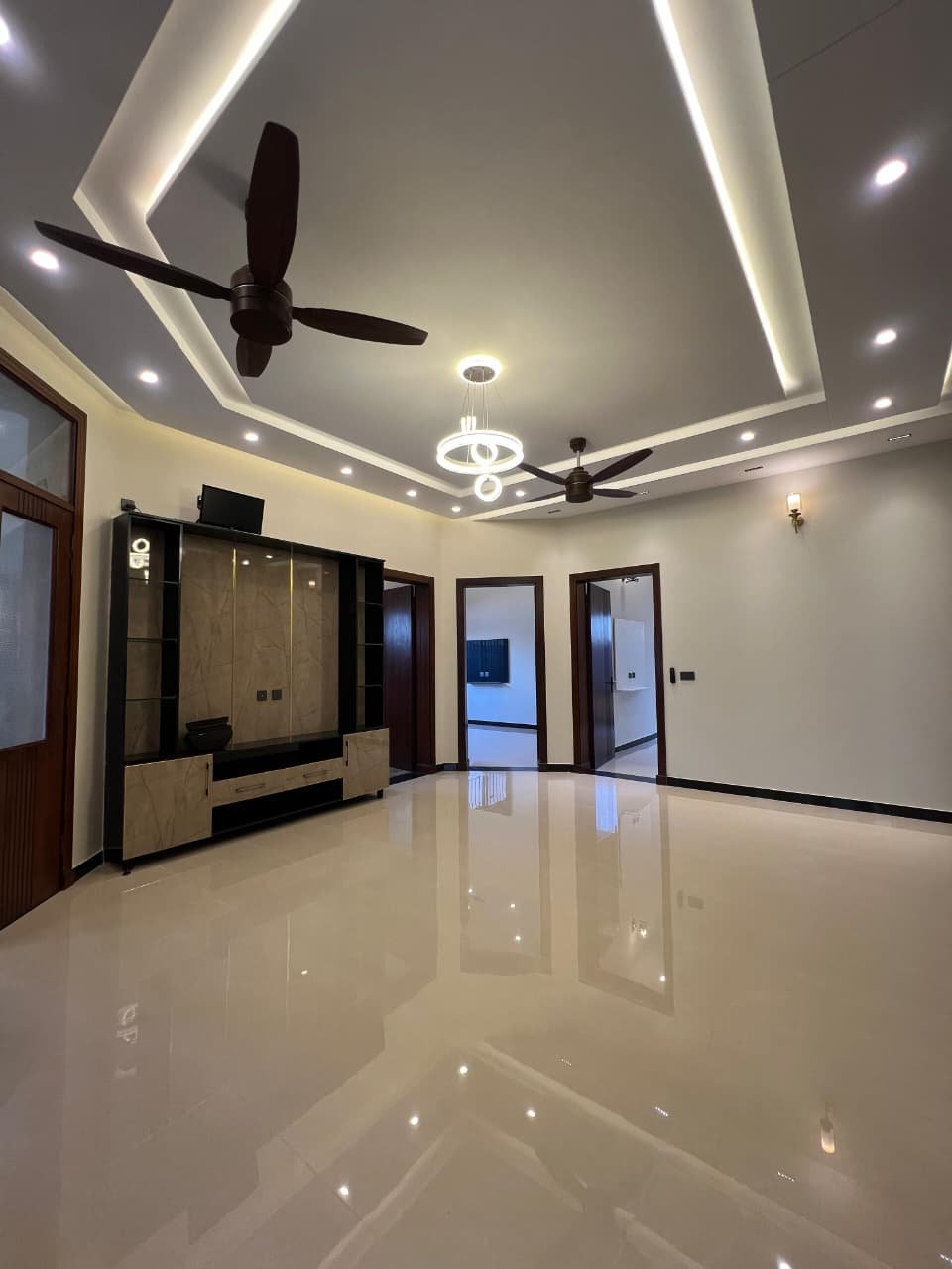 10 Marla Brand New House